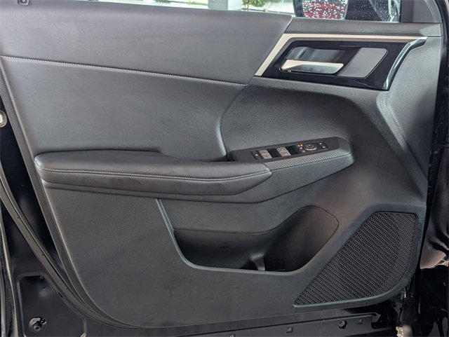 New 2025 Mitsubishi Outlander SE image 10