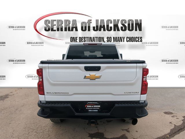 Used 2025 Chevrolet Silverado 2500 Custom w/ Custom Value Package image 8