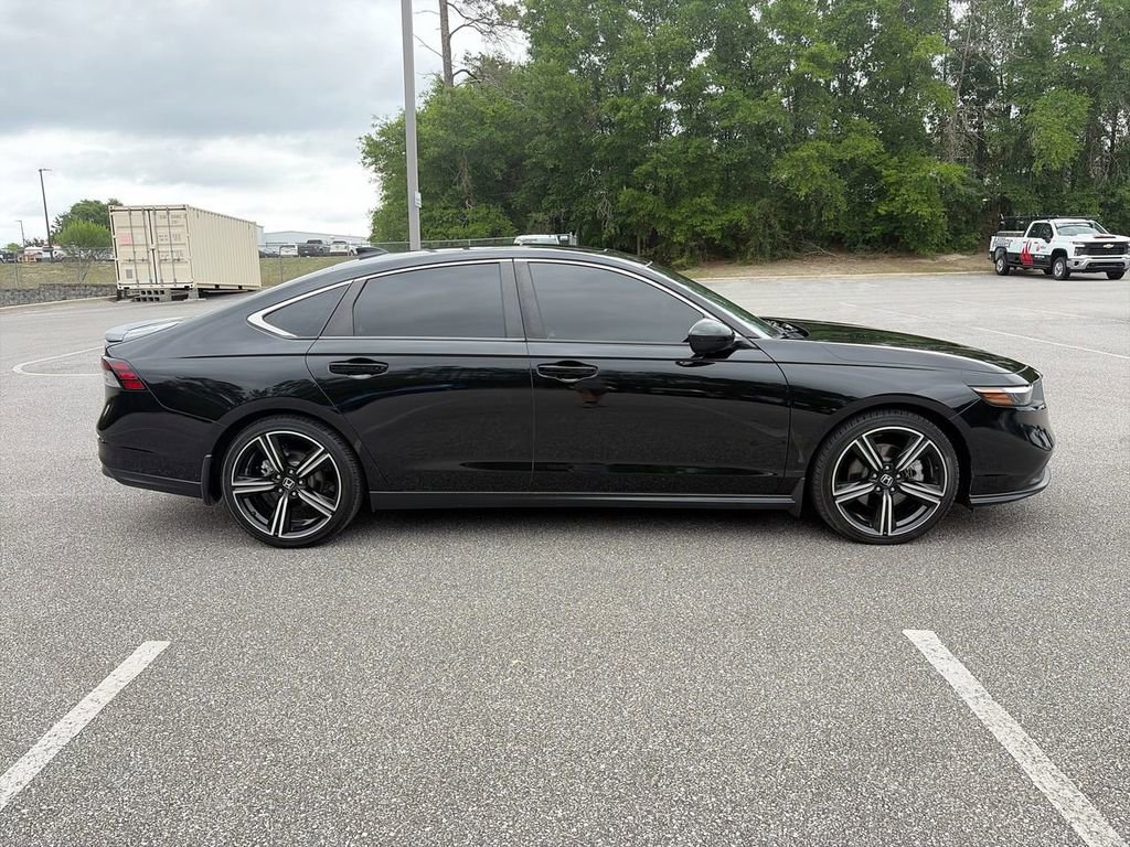Used 2023 Honda Accord Sport image 3