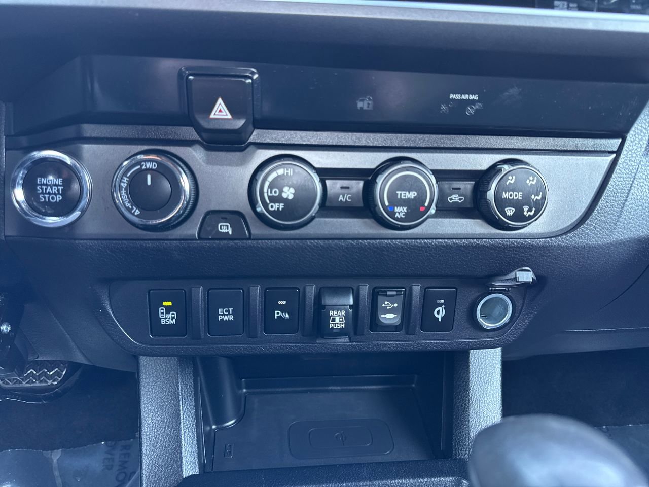 Used 2019 Toyota Tacoma TRD Sport image 21