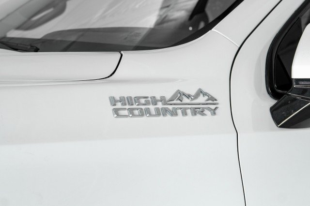 Used 2021 Chevrolet Suburban High Country AWD/4WD image 56