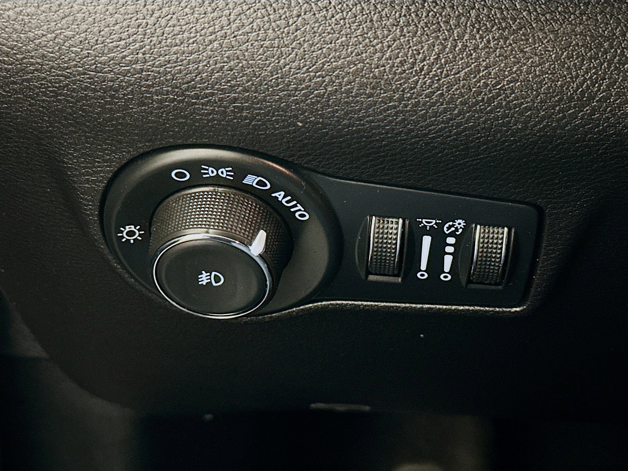 Used 2022 Jeep Compass Latitude image 17