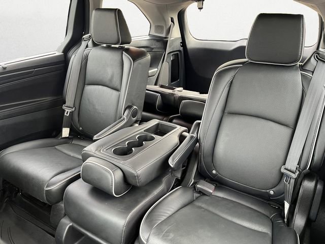 Used 2022 Honda Odyssey Elite image 14