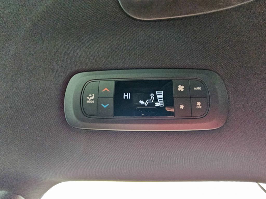 New 2026 Chrysler Pacifica Select image 42