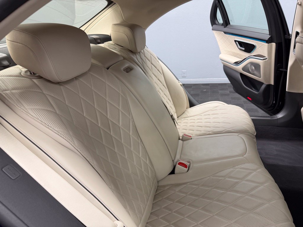 Used 2024 Mercedes-Benz S 580 4MATIC Sedan image 45