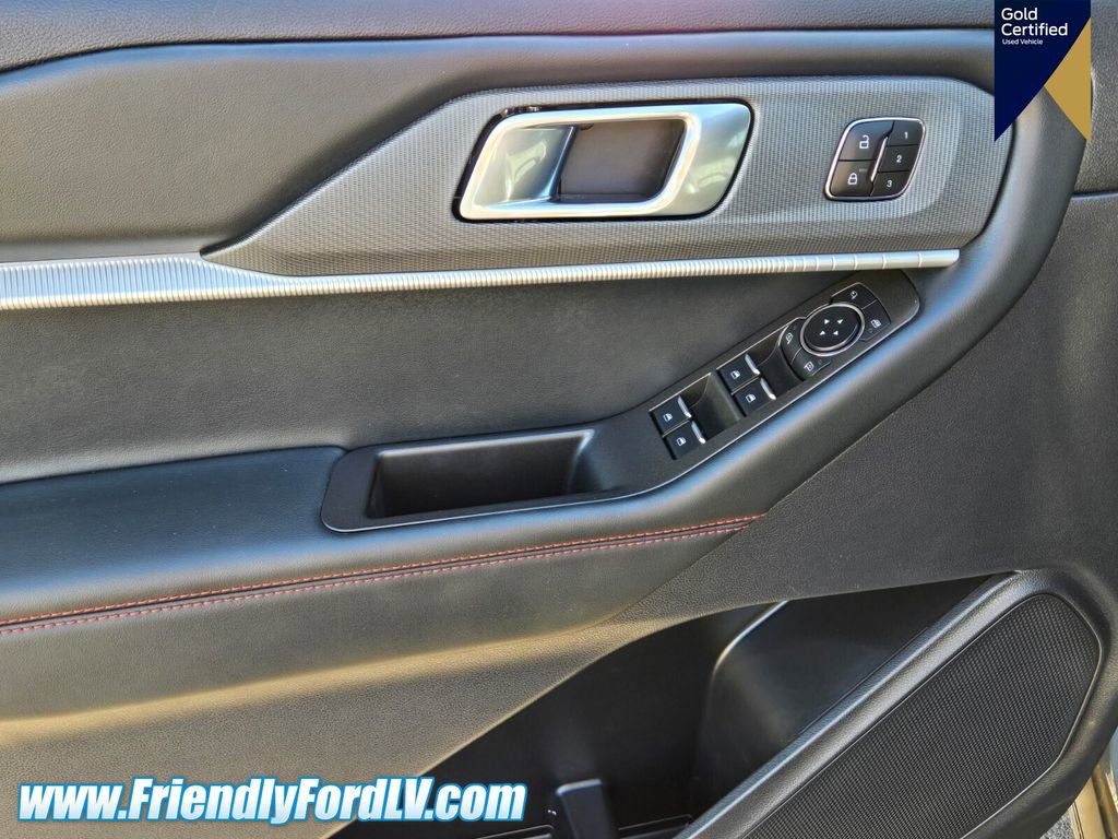 Certified 2025 Ford Explorer ST-Line w/ Premium Package image 18