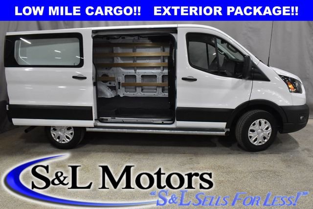 Used 2024 Ford Transit 250 Low Roof w/ Exterior Upgrade Package image 4