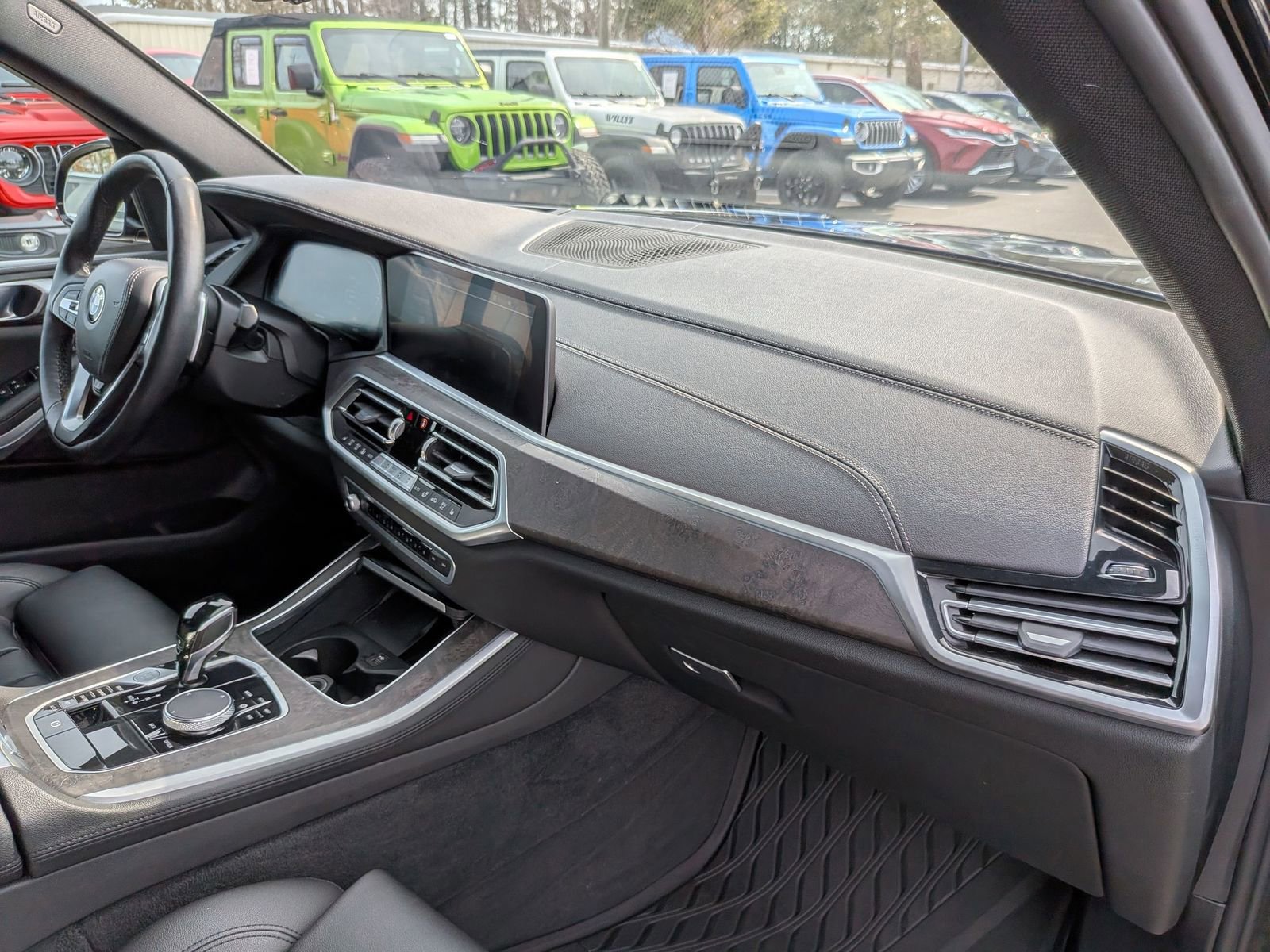 Used 2022 BMW X5 xDrive40i w/ Premium Package image 42