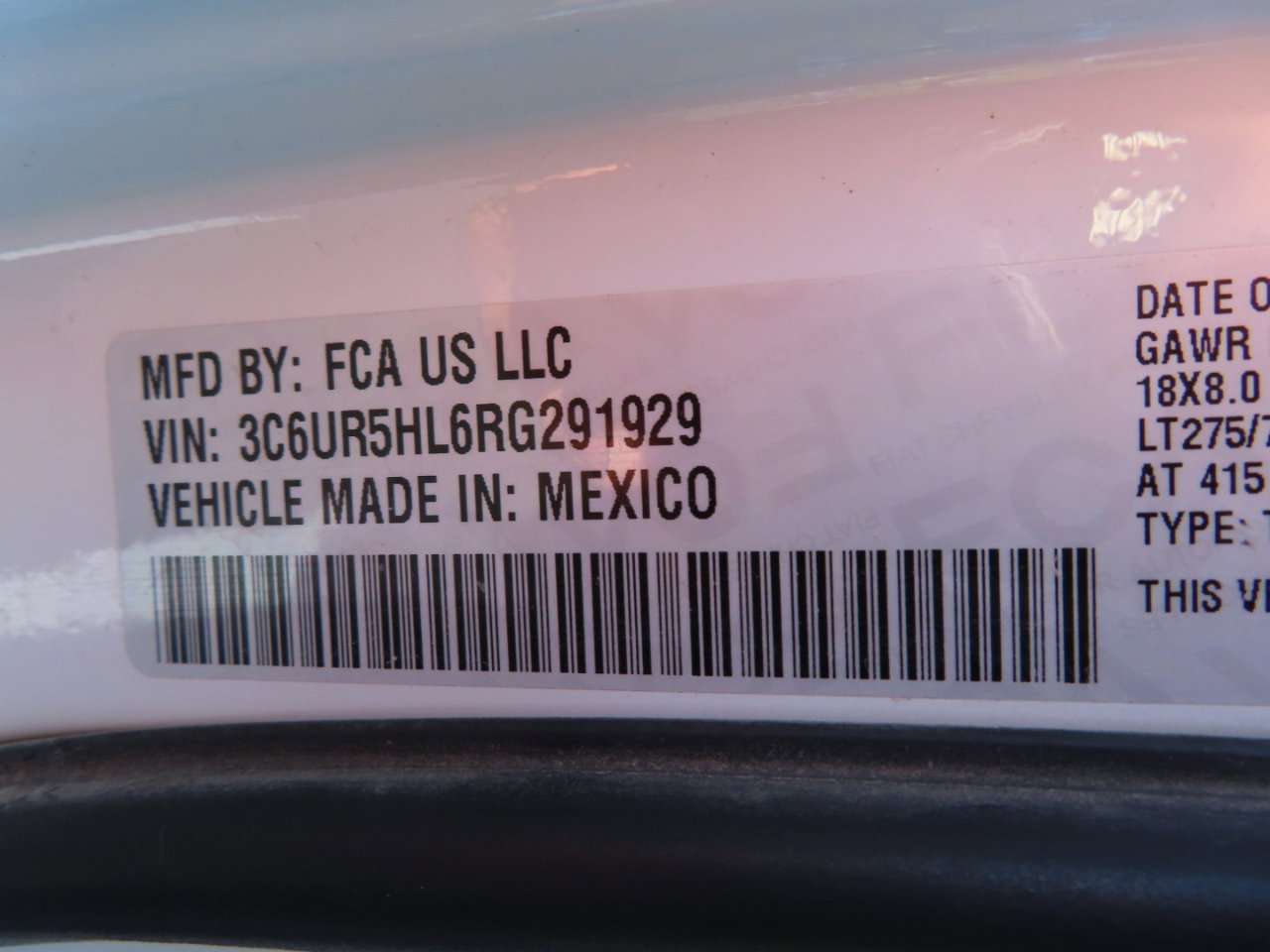 Used 2024 RAM 2500 Tradesman w/ Chrome Appearance Group image 17