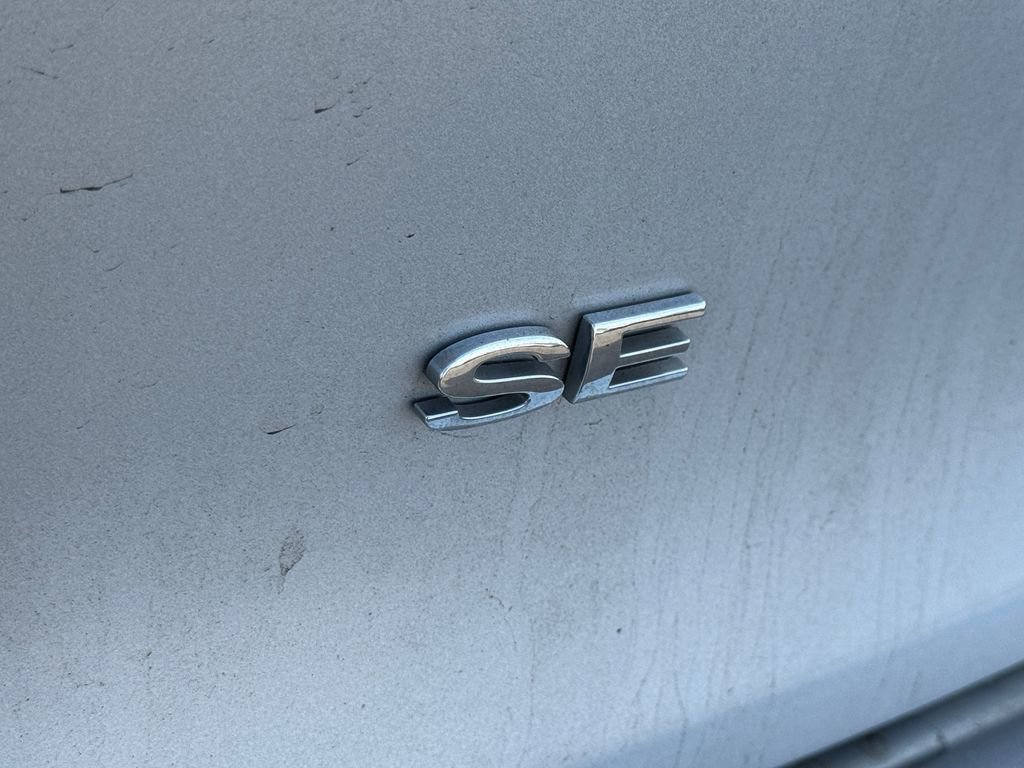 Used 2016 Ford Fiesta SE FWD image 4
