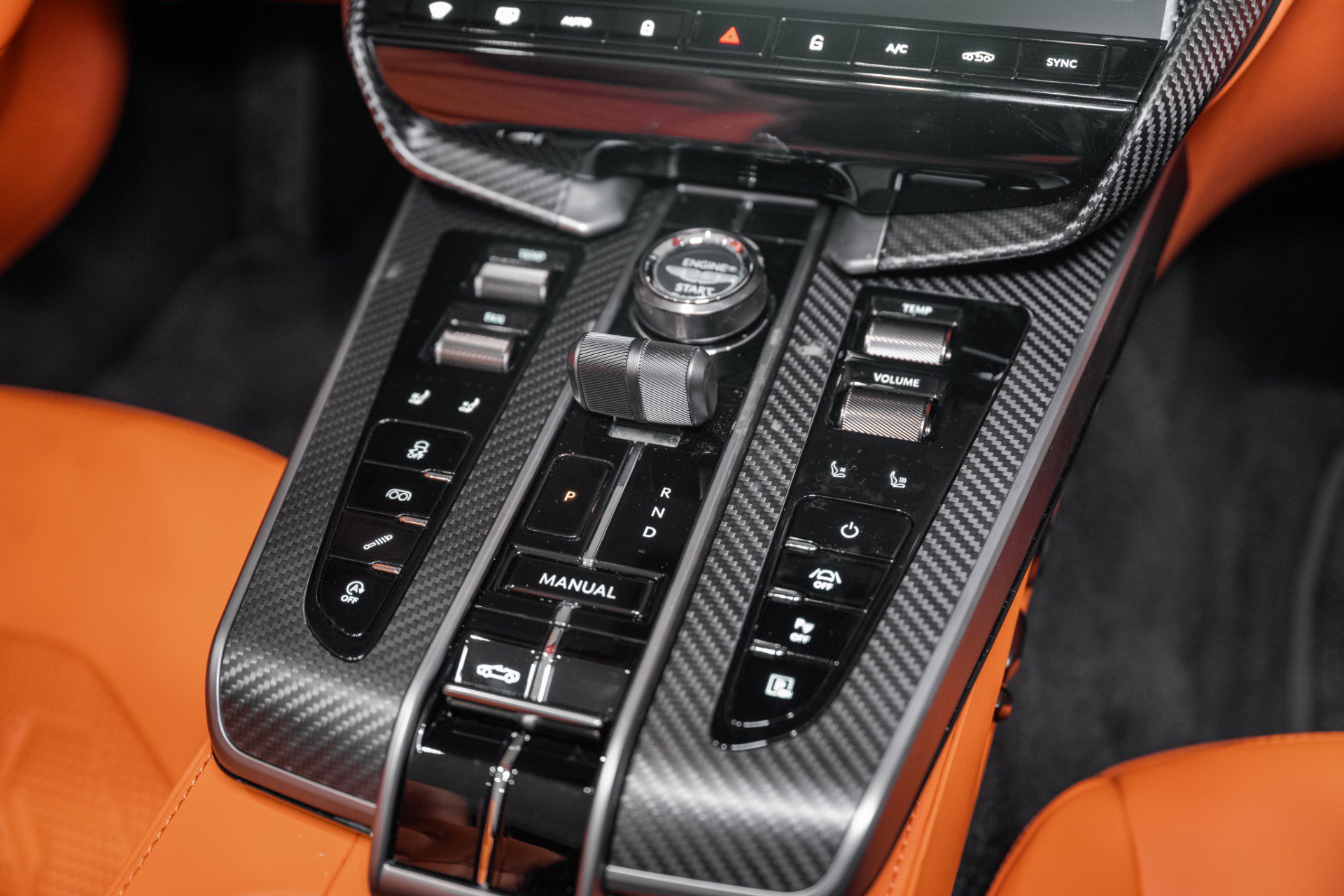 New 2026 Aston Martin Vanquish Convertible image 29