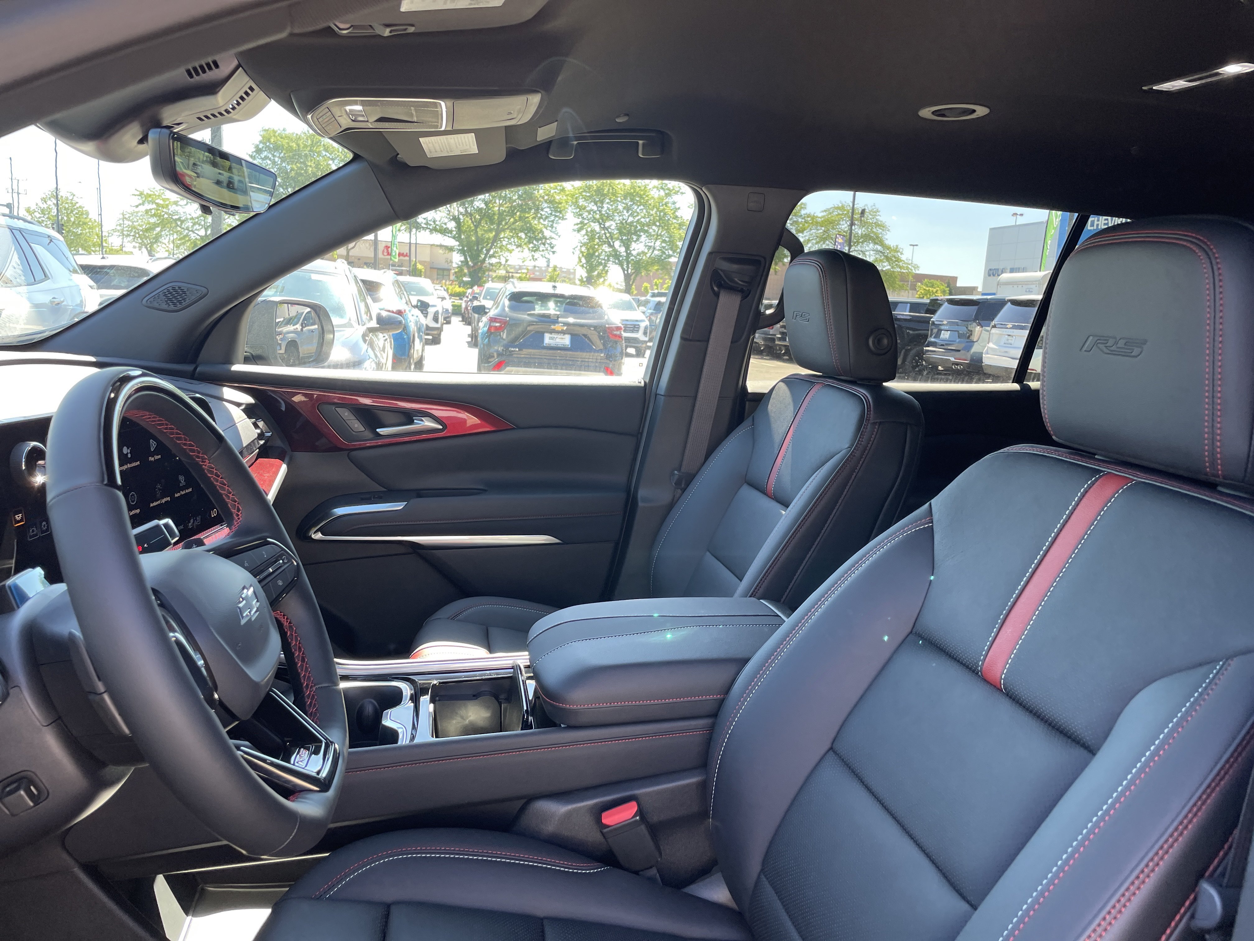 New 2026 Chevrolet Traverse RS FWD image 14