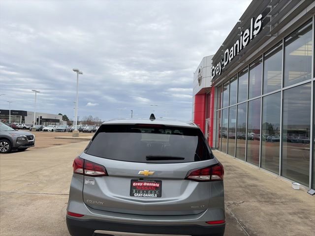 Used 2024 Chevrolet Equinox LT image 3