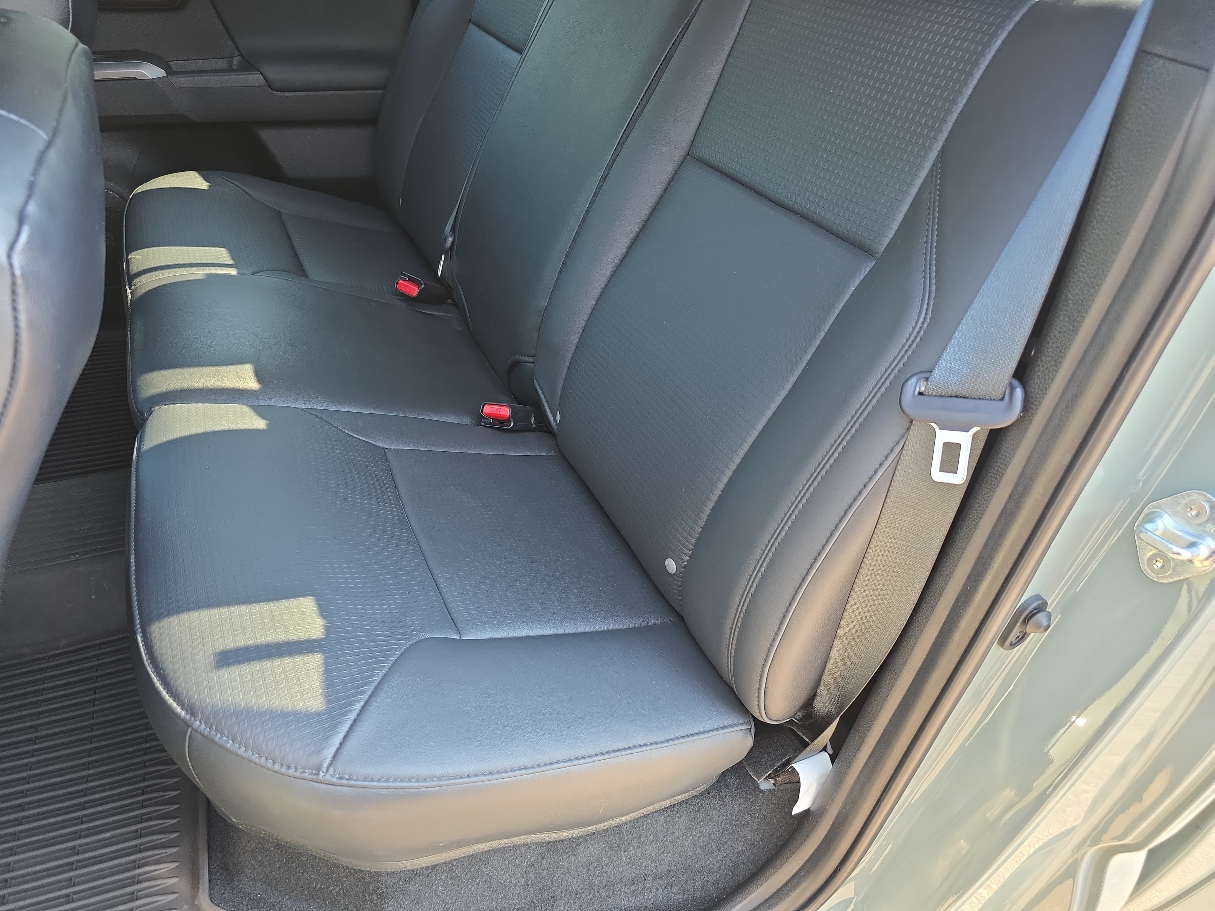 Used 2023 Toyota Tacoma TRD Sport w/ TRD Premium Sport Package AWD/4WD image 13