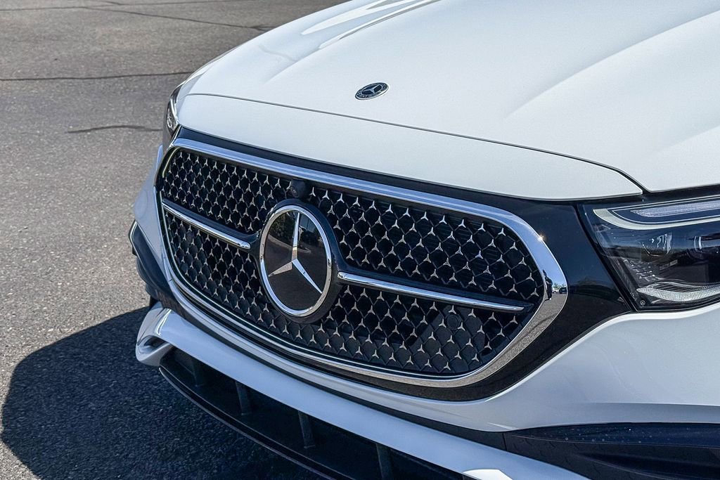 New 2026 Mercedes-Benz E 450 4MATIC Sedan image 2