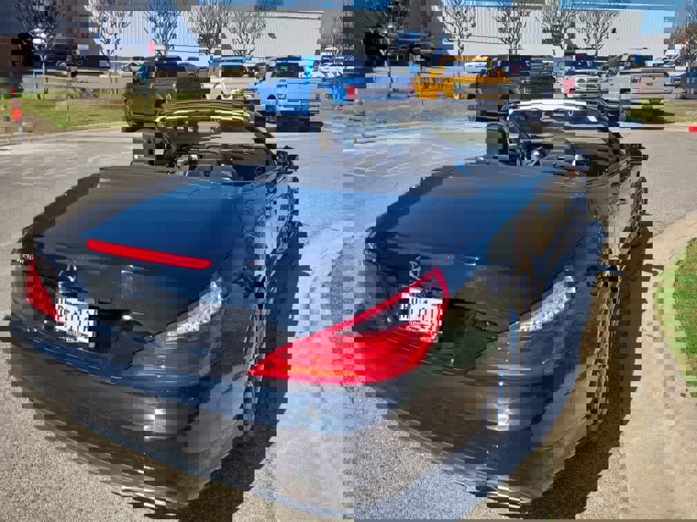 Used 2013 Mercedes-Benz SL 550 image 4