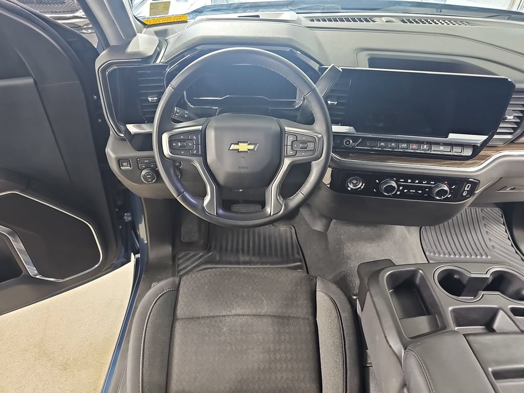 Certified 2024 Chevrolet Silverado 1500 LT AWD/4WD image 19