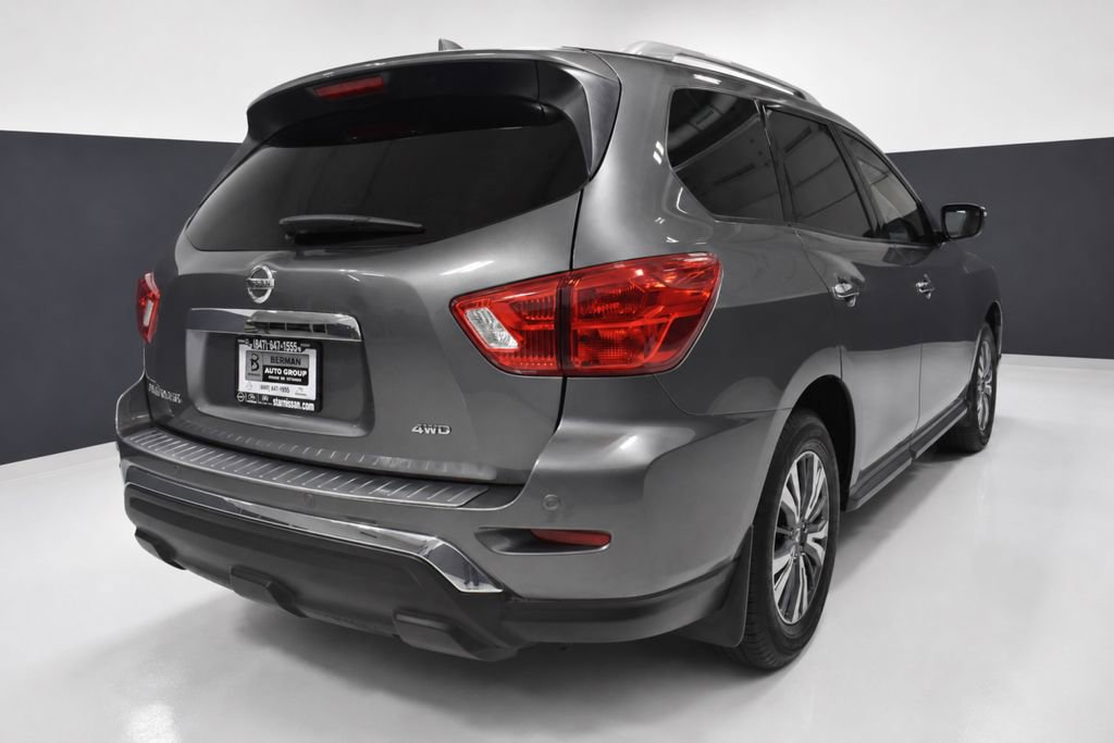 Used 2020 Nissan Pathfinder S AWD/4WD image 8