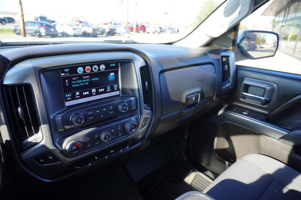 Used 2018 Chevrolet Silverado 1500 LT w/ All Star Edition image 19