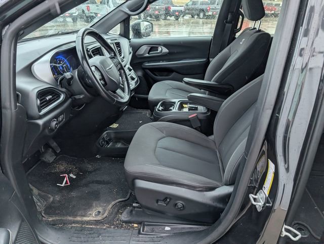 Used 2019 Chrysler Pacifica Touring Plus w/ S Appearance Package image 2