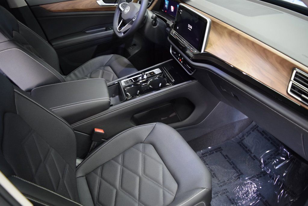 New 2026 Volkswagen Atlas SE image 8