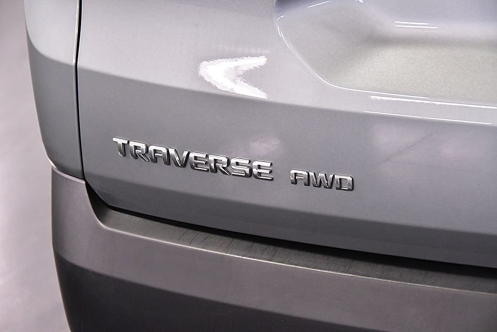 Used 2023 Chevrolet Traverse LT AWD/4WD image 10
