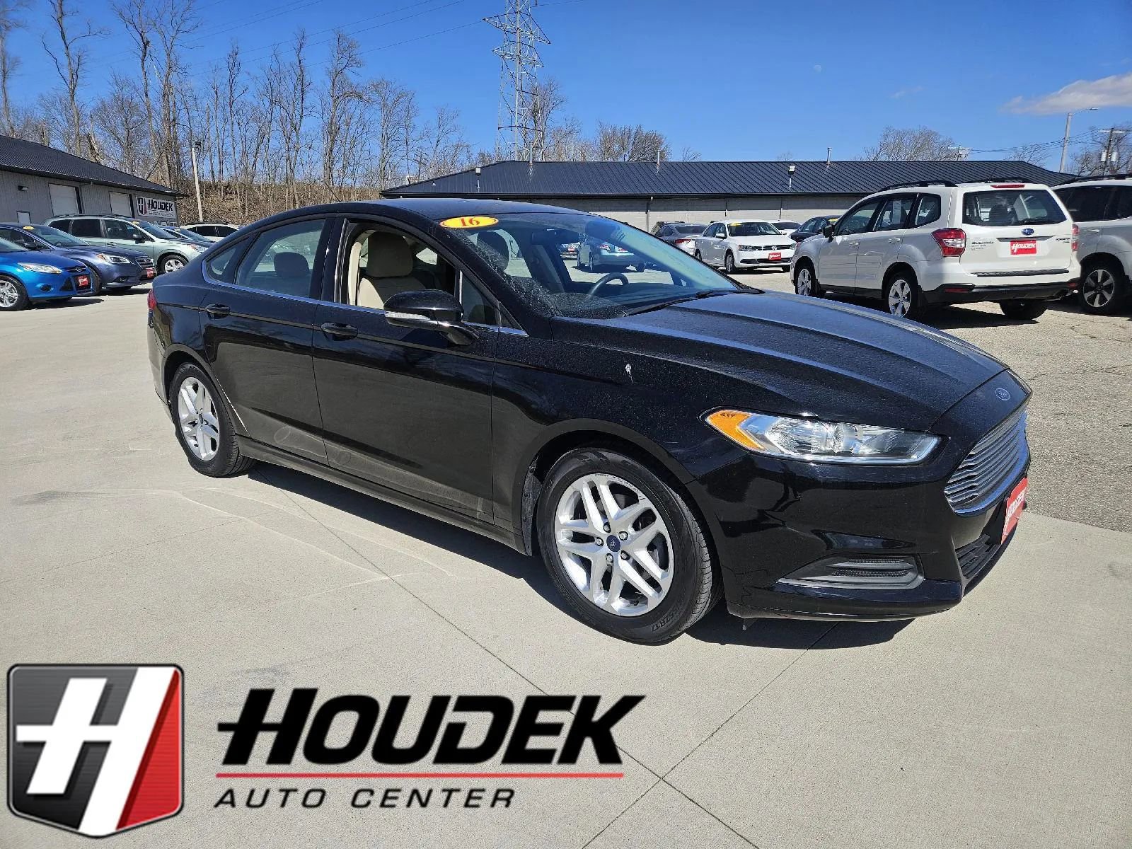 Used 2016 Ford Fusion SE