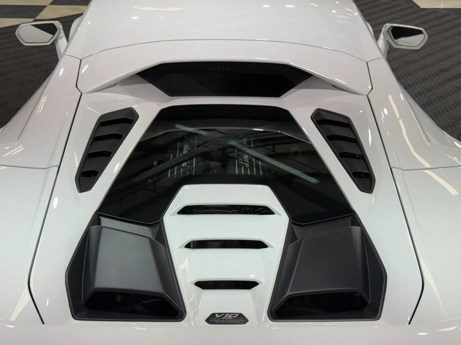 Used 2023 Lamborghini Huracan Tecnica RWD image 13