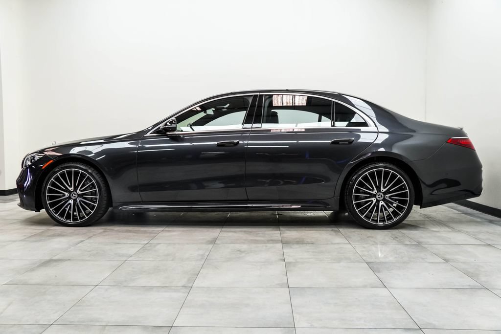 Used 2022 Mercedes-Benz S 500 4MATIC w/ AMG Line Package image 7