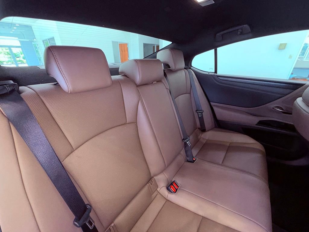 Certified 2024 Lexus ES 350 w/ Premium Package FWD image 15