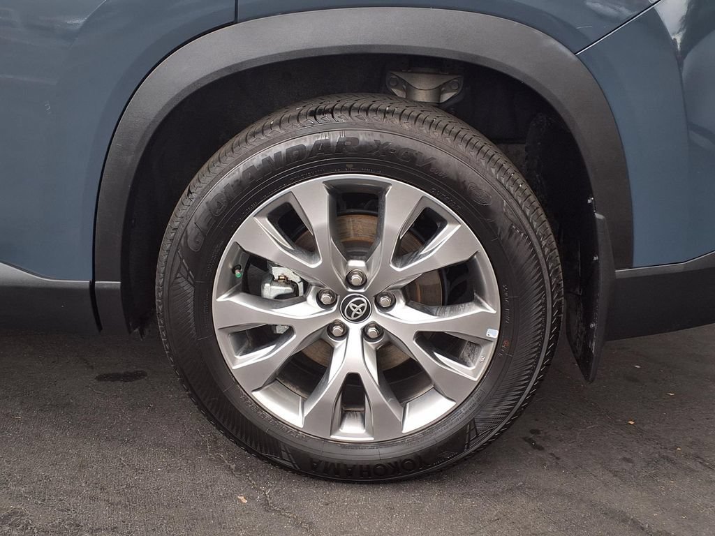 Certified 2024 Toyota Grand Highlander AWD image 4