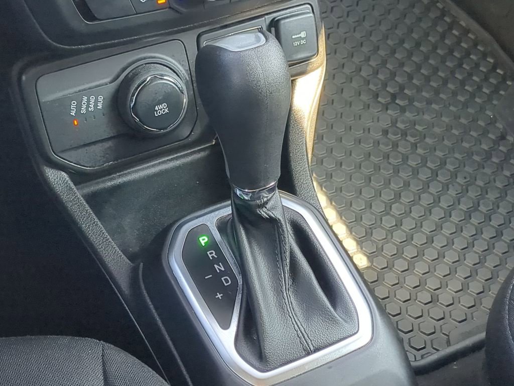 Used 2021 Jeep Renegade Latitude w/ Convenience Group image 22