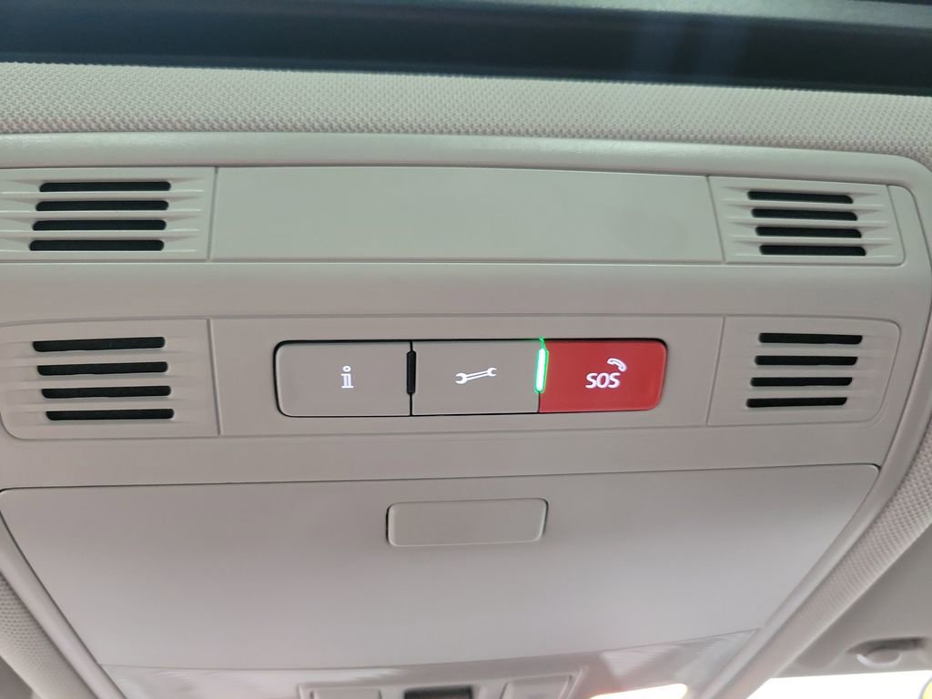 Used 2023 Volkswagen Jetta SE w/ Panoramic Sunroof Package FWD image 42