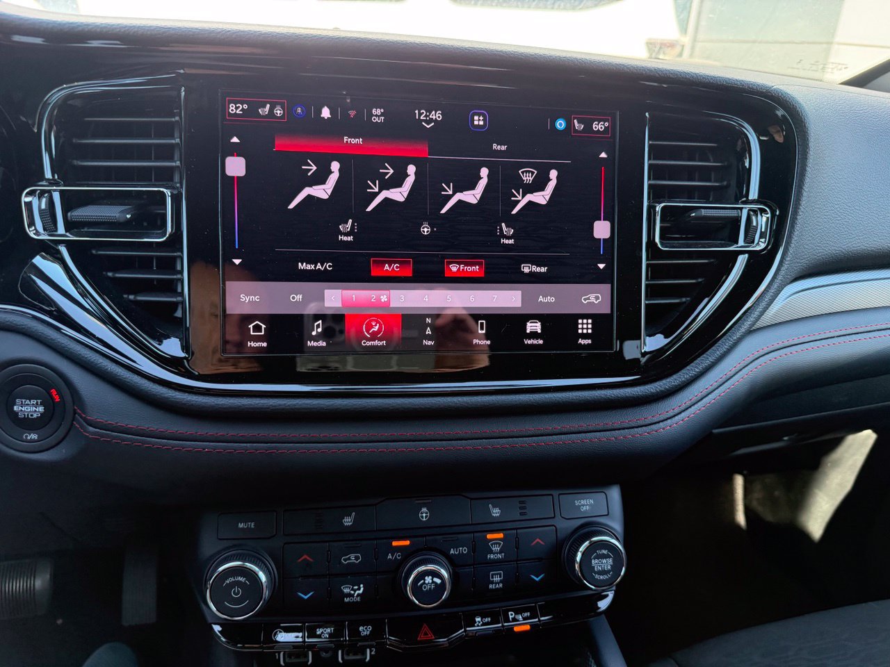 Used 2025 Dodge Durango GT RWD image 13