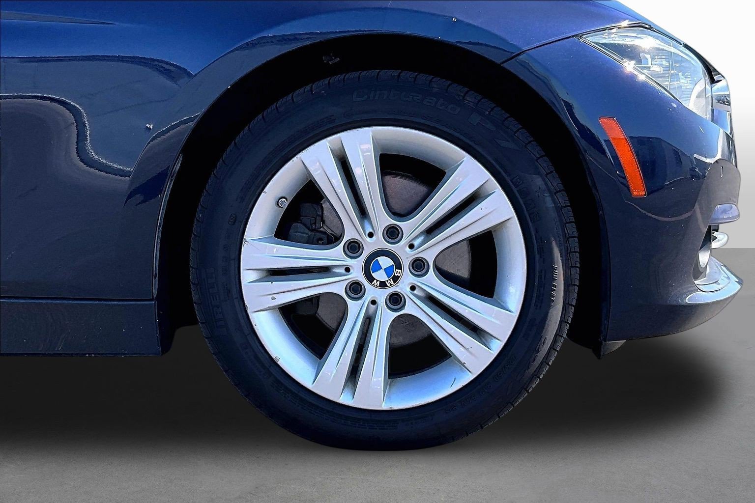 Used 2016 BMW 328i xDrive Sedan AWD/4WD image 8