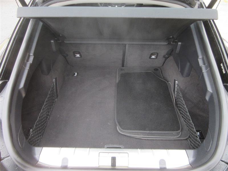 Used 2016 Porsche Panamera 4 image 6