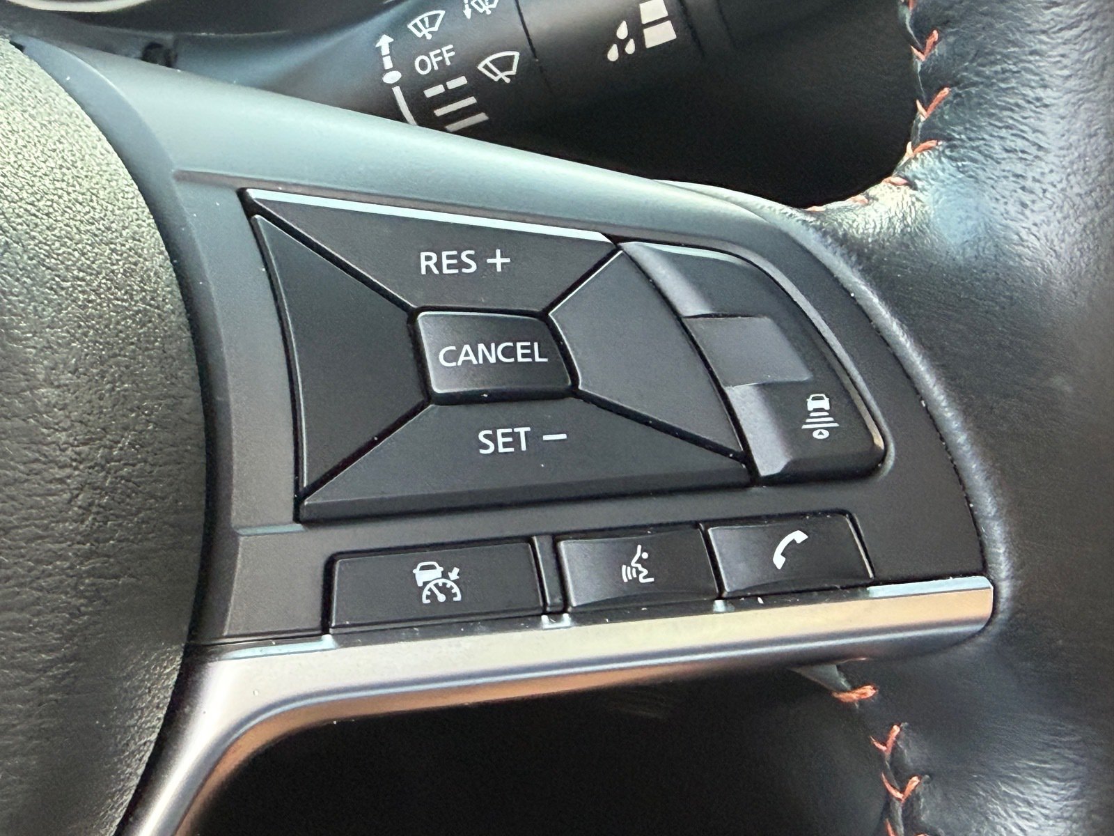 Certified 2024 Nissan Sentra SR FWD image 27