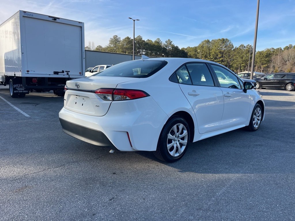 Used 2024 Toyota Corolla LE image 8