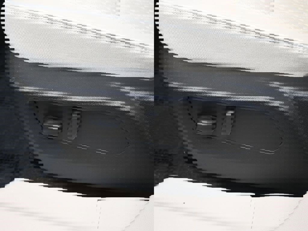 Used 2023 Buick Envision Avenir AWD/4WD image 21