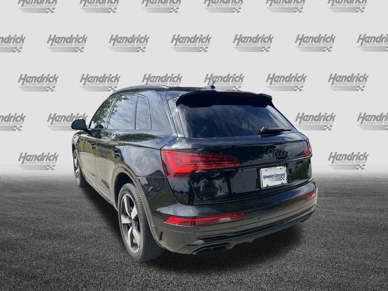 Used 2023 Audi Q5 2.0T Premium Plus w/ Premium Plus Package AWD/4WD image 9