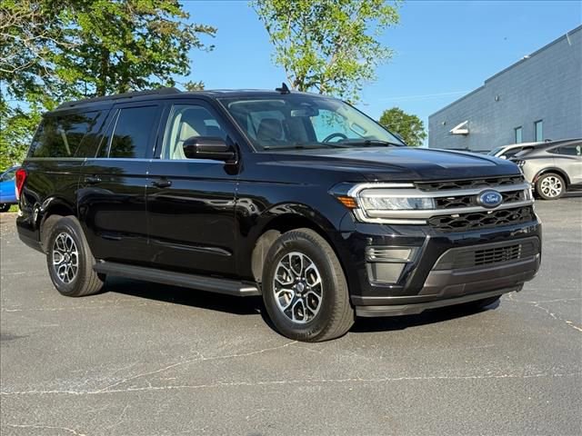 Certified 2024 Ford Expedition Max XLT RWD image 2