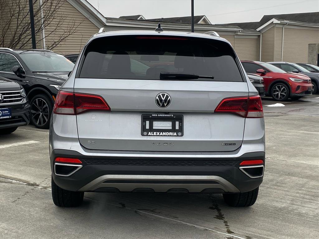 Used 2022 Volkswagen Taos SE image 4