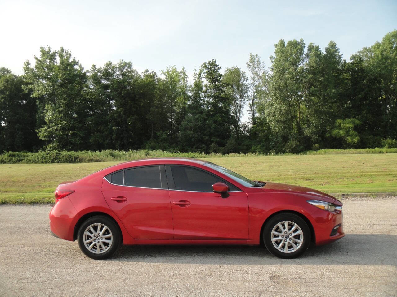 Used 2017 MAZDA MAZDA3 Sport w/ Preferred Equipment Package image 6