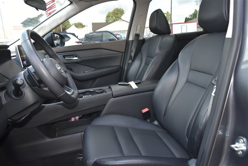 Used 2023 Nissan Rogue SV w/ SV Premium B Package AWD/4WD image 12