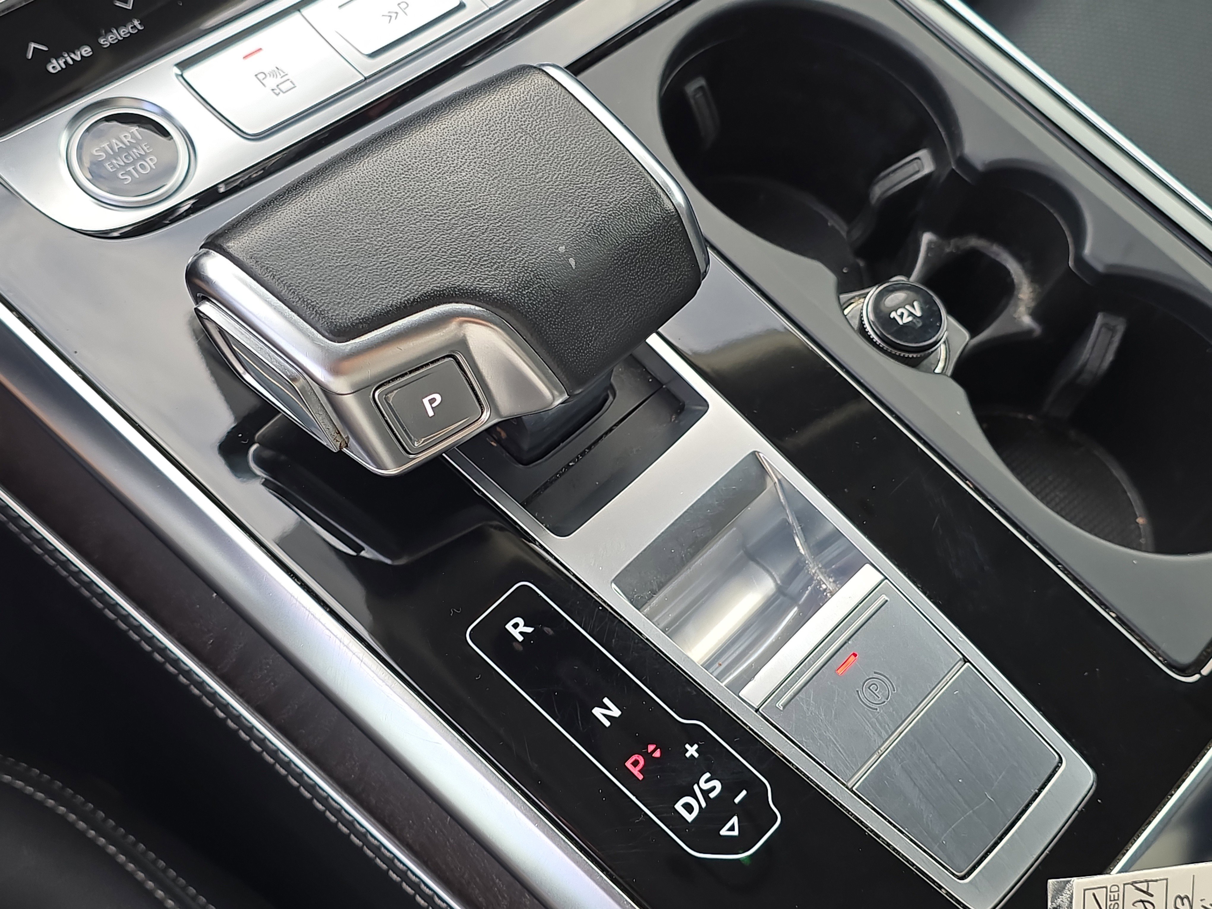 Used 2023 Audi Q8 Prestige image 26