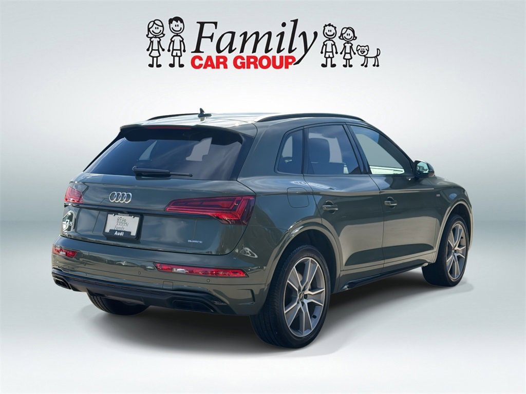 Used 2025 Audi Q5 2.0T Premium w/ Convenience Plus Package image 3