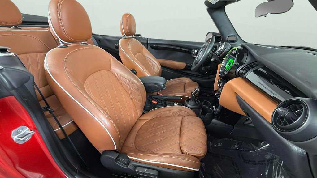 Used 2021 MINI Cooper S w/ Signature Upholstery Package FWD image 27