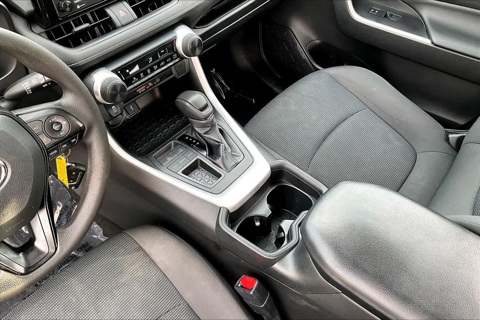 Used 2020 Toyota RAV4 LE w/ All Weather Liner Package FWD image 17