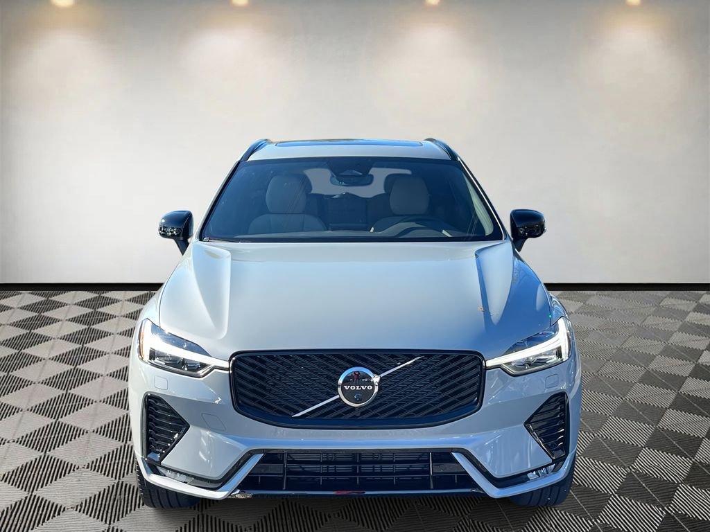 New 2026 Volvo XC60 B5 Plus w/ Protection Package Premier image 8