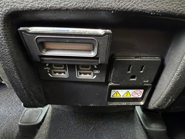 Used 2020 Jeep Cherokee Limited FWD image 18